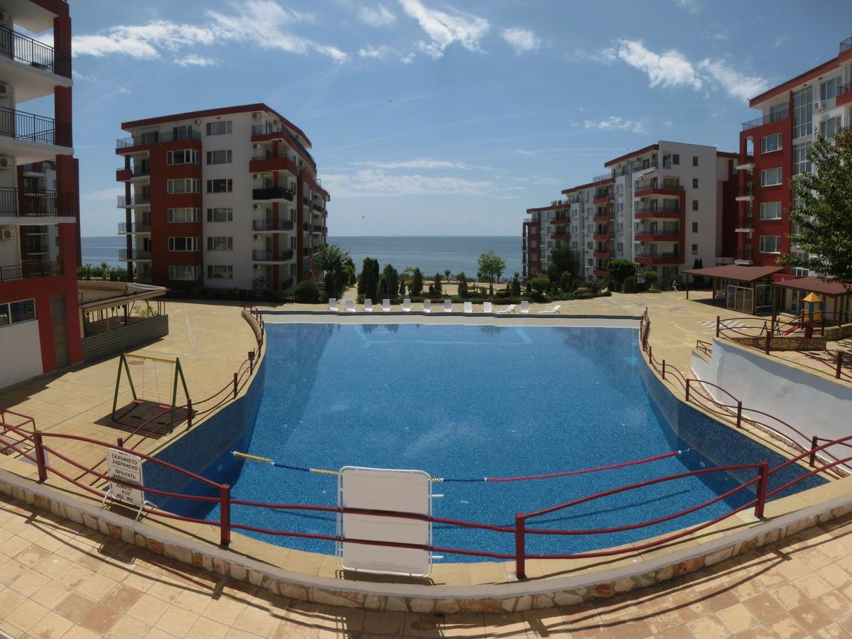 Sea View Apartment, Panorama, Pools And Beach, Sveti Vlas Exterior photo